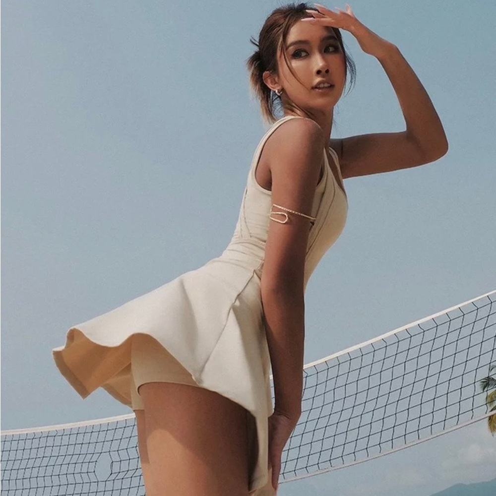 Tennis dress with shorts inside